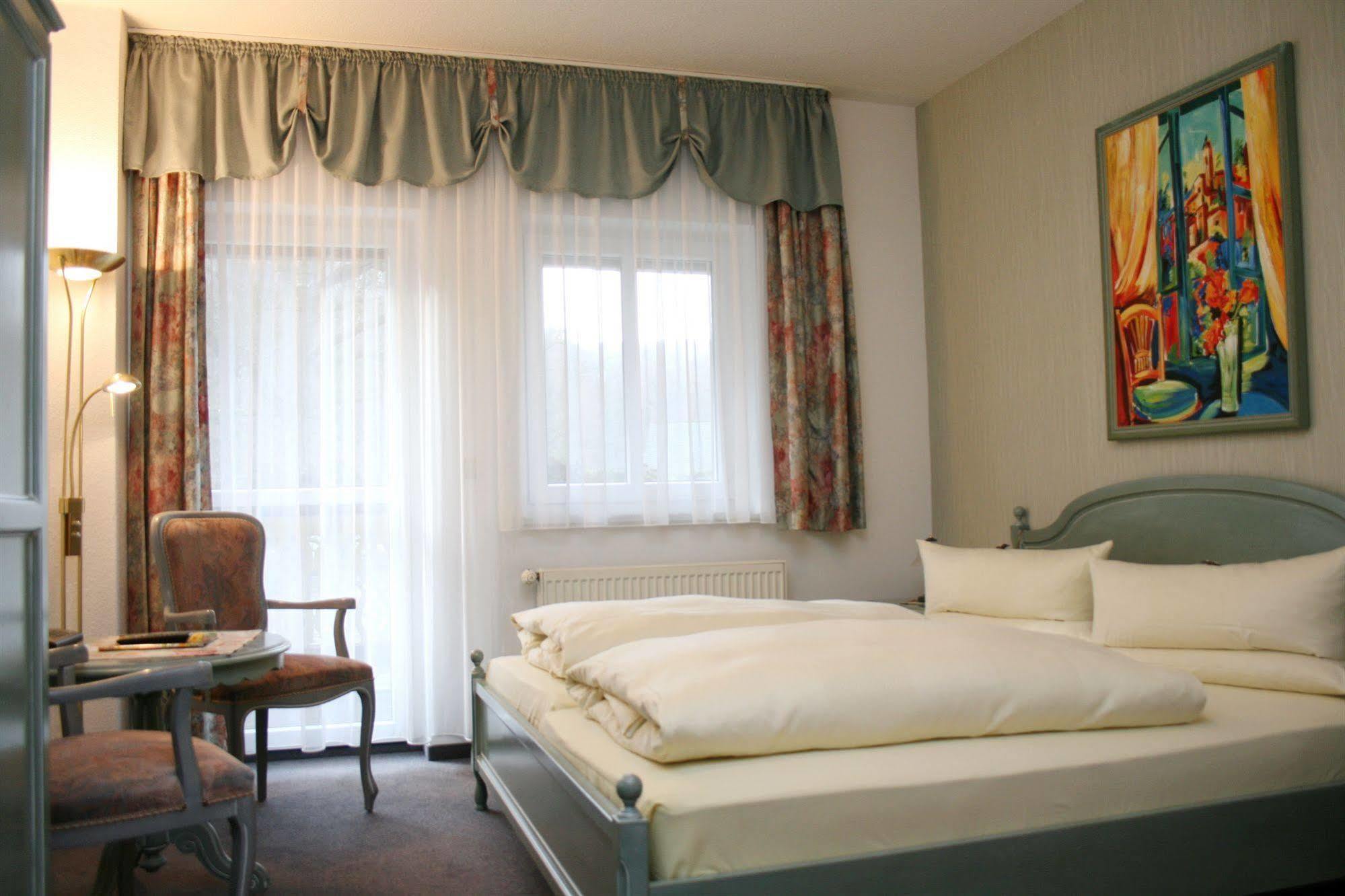 Kurhotel باد سوديرود المظهر الخارجي الصورة